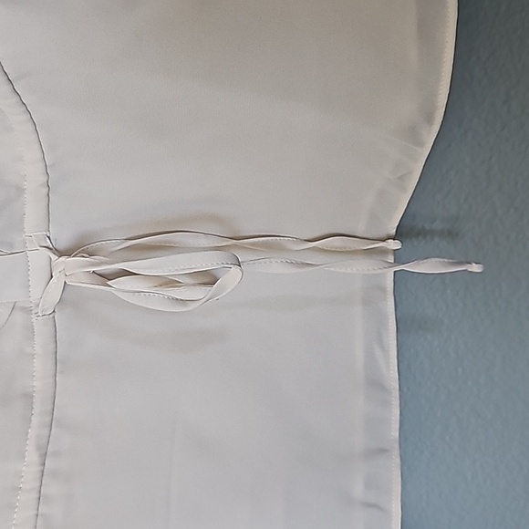 Express Romantic Clean Girl White Ruffle Button Front Peplum Cami XL - Picture 5 of 11